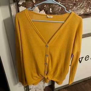 Medium waffle knit top